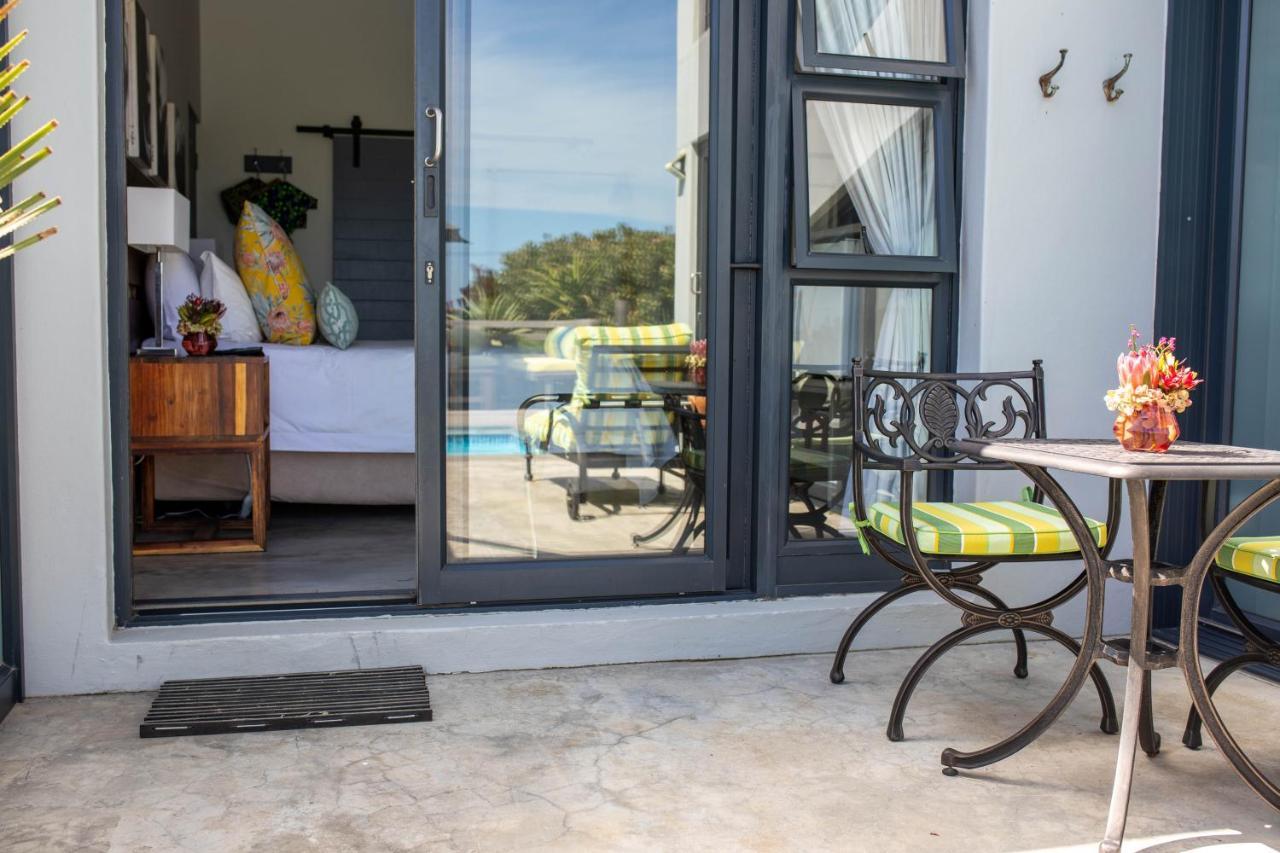 Stay At Friends Betty's Bay Eksteriør billede